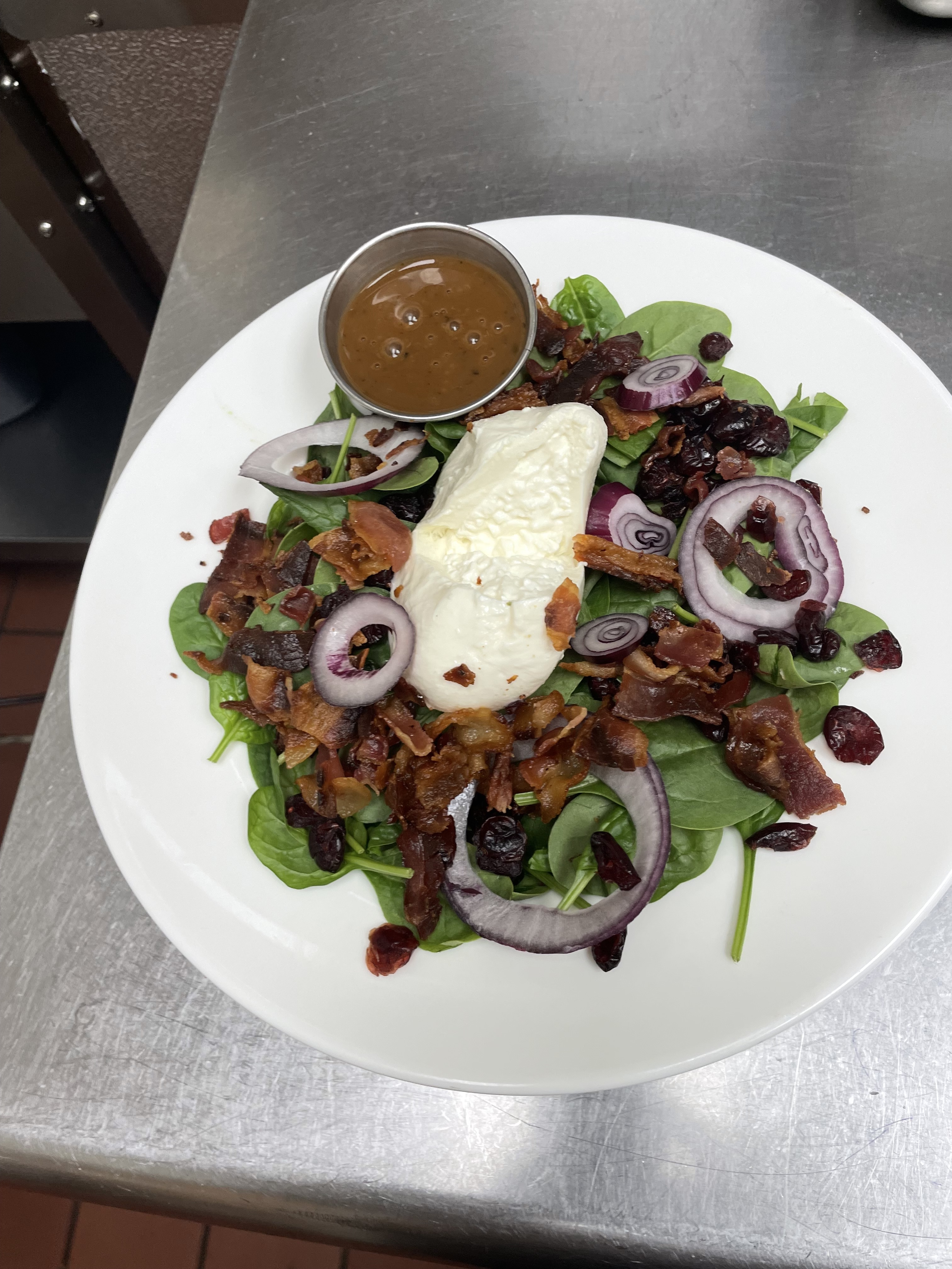 Spinach & Burrata Salad